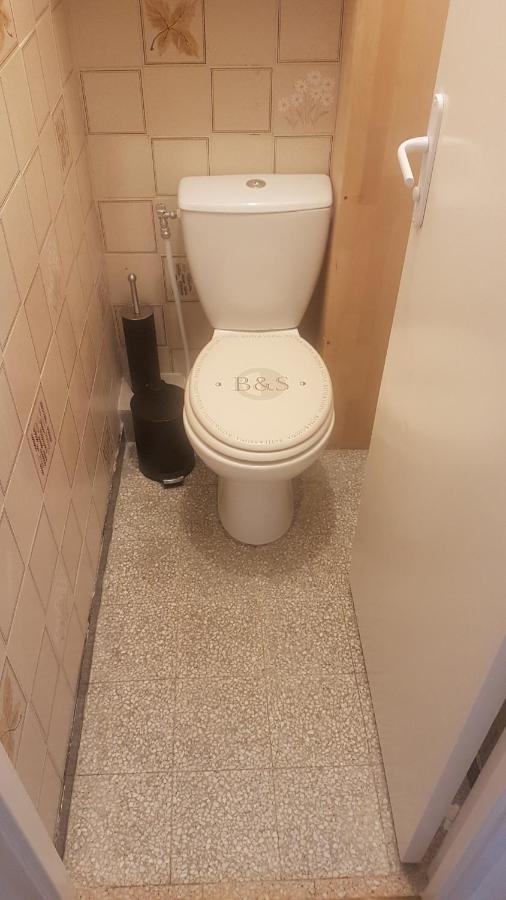 New Cheap Private Room, Kitchen , Overwieuw Sea,Tram On Spot, 12 Minutes From Nice Train Station With Tram , Beach In 17 Min Tram , Chambre Privee Pas Cher, Cuisine Equipee , Tram Sur Place, Apercu Mer, 12 Min De La Gare De Nice Avec Le Tram, 17 Min Exteriör bild